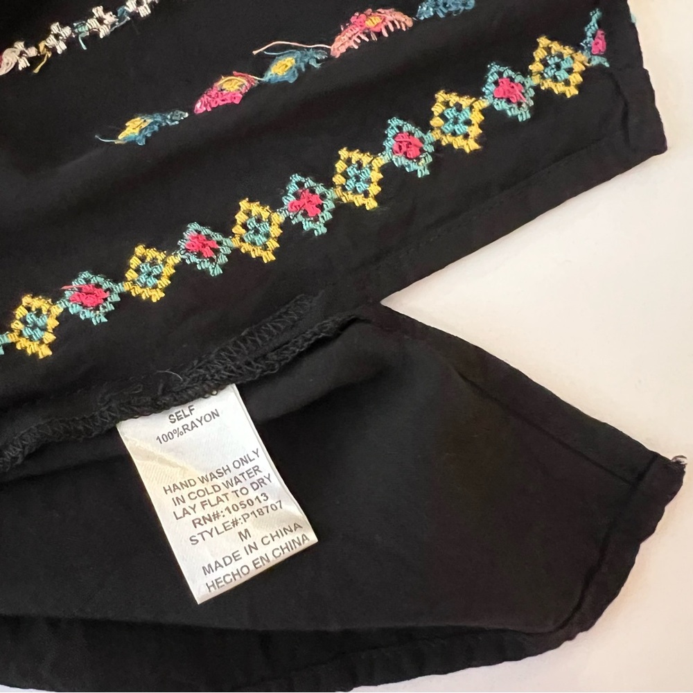 Savanna Jane Embroidered Blouse Peasant Floral Mexican Bohemian Women's M Black - Picture 6 of 7